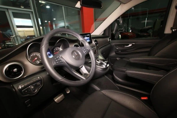 Черный Mercedes V250 Photo 5