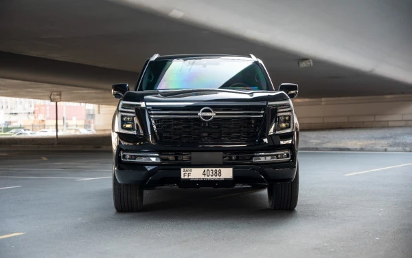 Black Nissan Patrol Platinum LE PLATI Photo 2