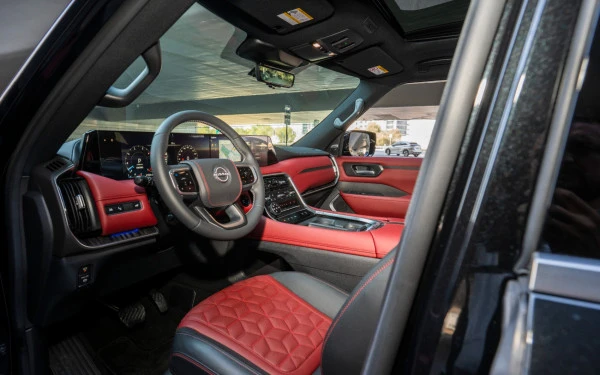 Black Nissan Patrol Platinum LE PLATI Photo 19
