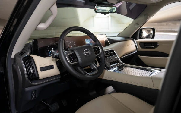 Black Nissan Patrol SE Photo 7