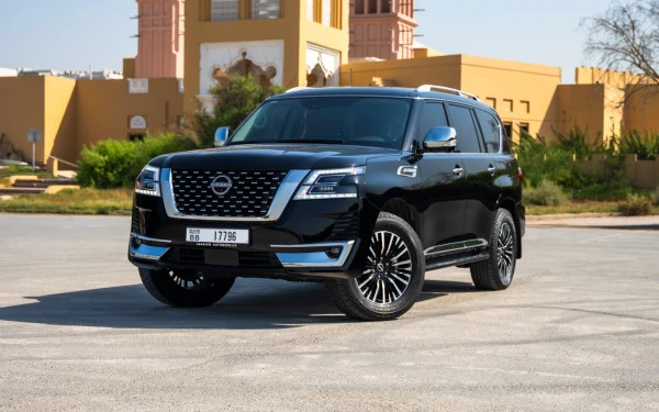 Black Nissan Patrol Platinum Photo 2