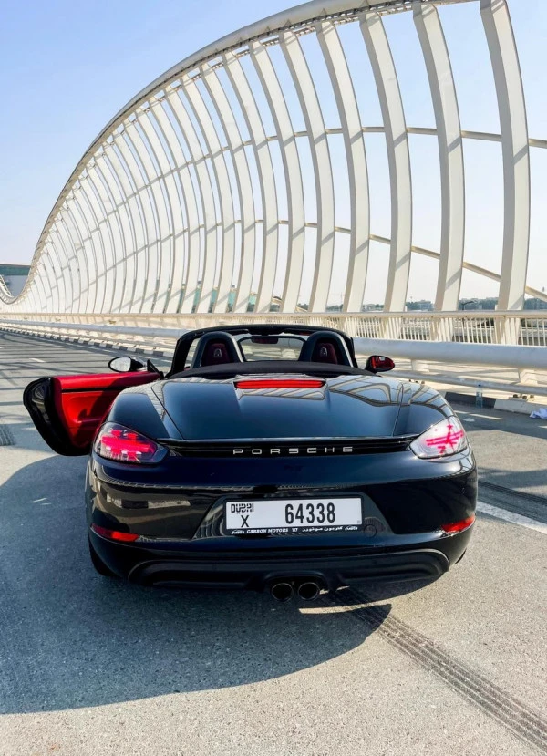 Черный Porsche Boxster Photo 2