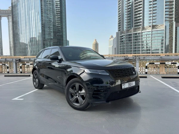Black Range Rover Velar Photo 2