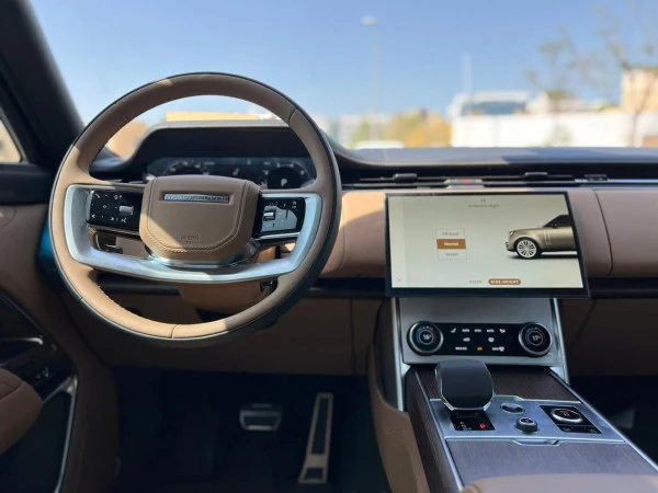 Черный Range Rover Vogue Photo 4