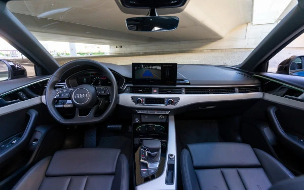 Blue Audi A4 Photo 10