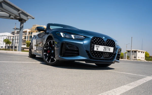 Blue BMW 430i cabrio Photo 3