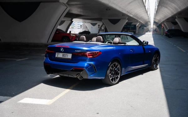 Blue BMW 430i cabrio Photo 4