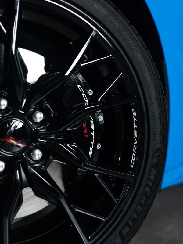 Blue Chevrolet Corvette C8 STINGRAY 3LT Photo 3