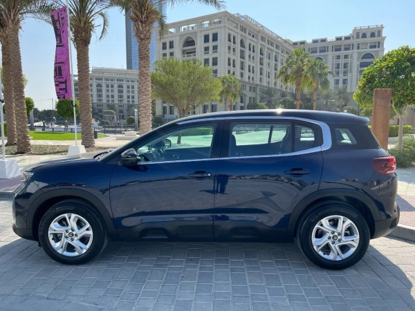 Blue Citroen C5 Aircross Photo 2