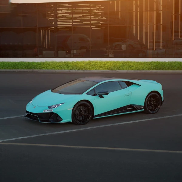 Blue Lamborghini Huracan Photo 3