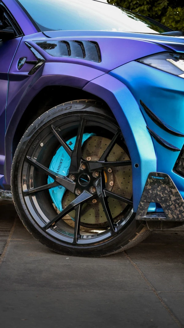 Синий Lamborghini Urus Photo 3