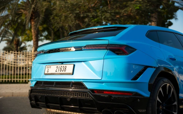 Blue Lamborghini Urus Photo 13
