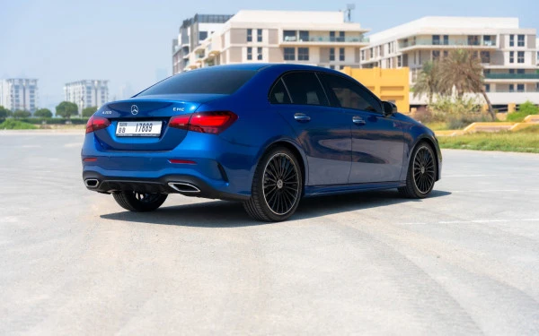 Синий Mercedes A200 Photo 4