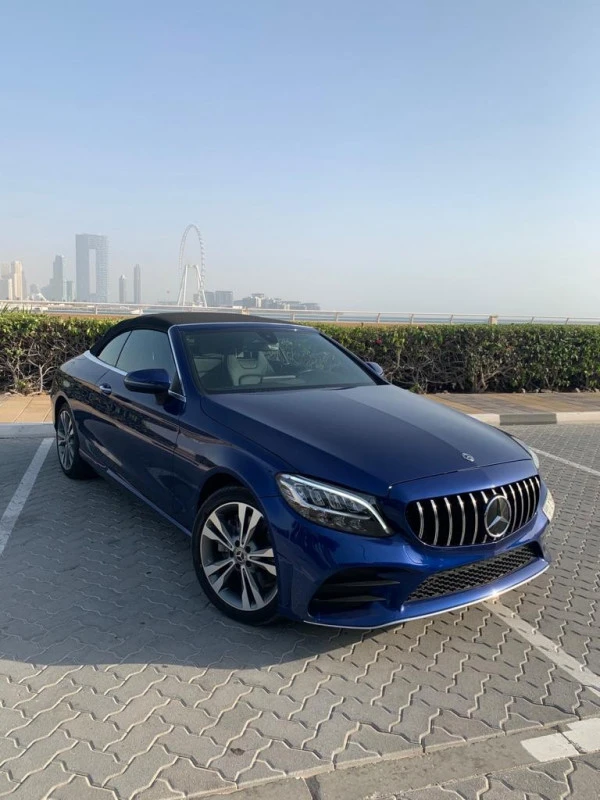 Blue Mercedes C300 cabrio Photo 3