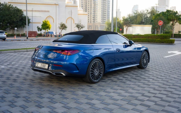 Blue Mercedes CLE 200 AMG cabriolet/convertible Photo 2