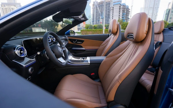 Blue Mercedes CLE 200 AMG cabriolet/convertible Photo 5