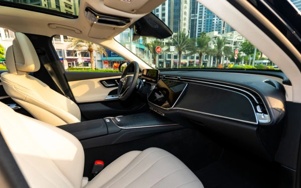Синий Mercedes E200 Photo 12