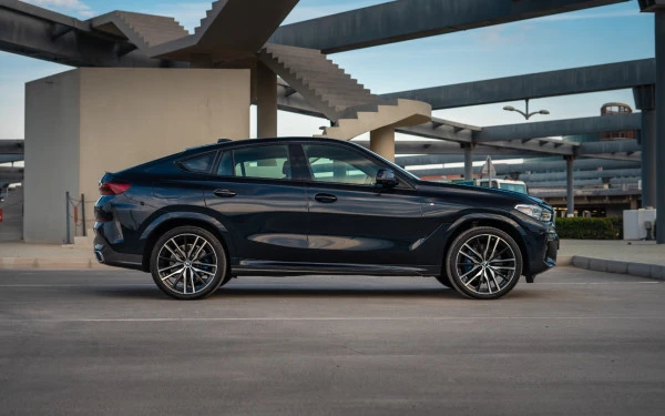 Dark Blue BMW X6 M-kit Photo 4