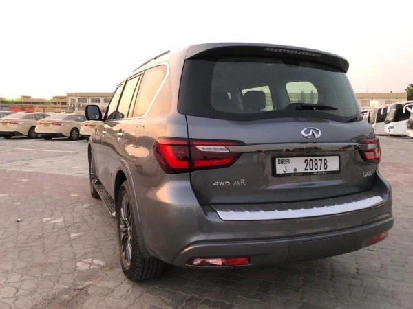 Темно-серый Infiniti QX 80 Photo 5