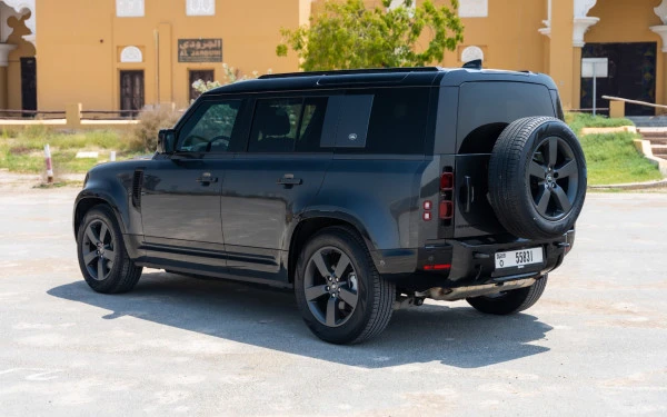 Dark Grey Range Rover Defender Photo 2