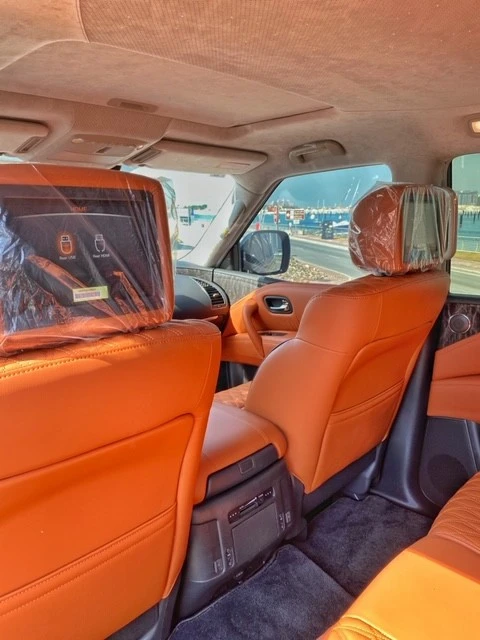 Gold Nissan Patrol V6 Photo 2