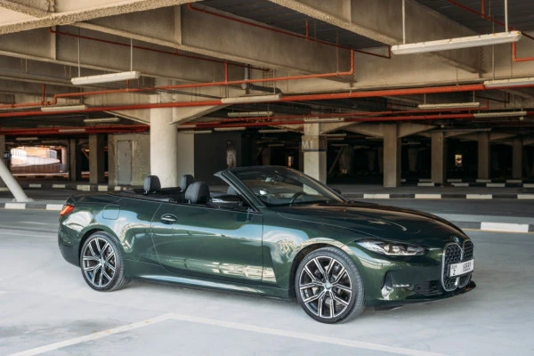 Green BMW 430i cabrio Photo 2