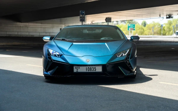 Зеленый Lamborghini Huracan Tecnica Photo 2