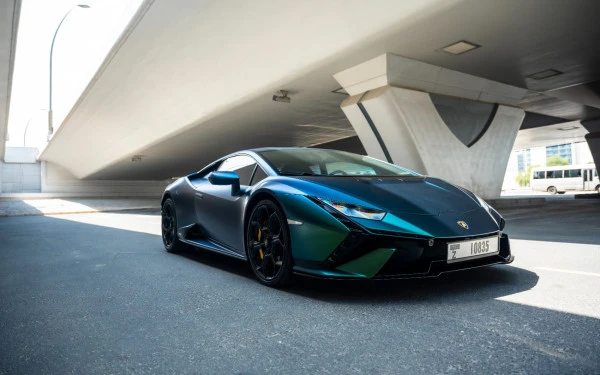 Зеленый Lamborghini Huracan Tecnica Photo 4