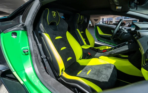 Зеленый Lamborghini Huracan Tecnica Photo 12