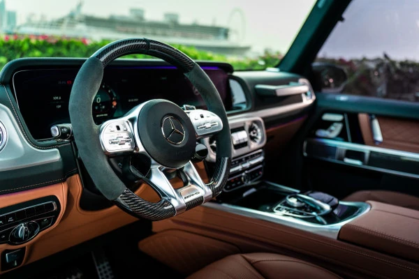 Green Mercedes G63 AMG Photo 3