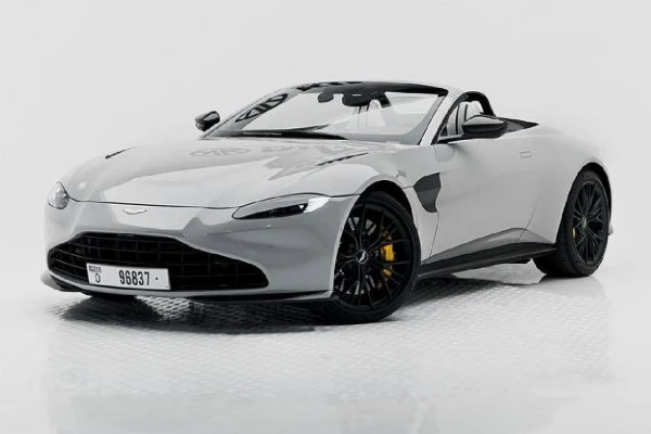 Серый Aston Martin Vantage Photo 2