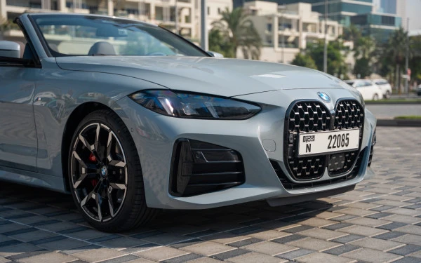 Grey BMW 430i cabrio Photo 4