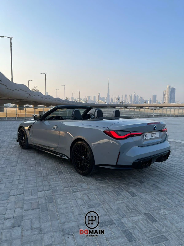 Серый BMW M4 Photo 2