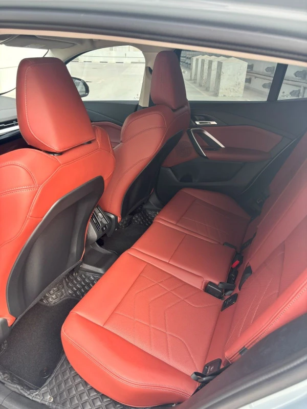 Серый BMW X2 Photo 2
