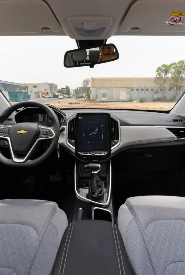 Серый Chevrolet Captiva Photo 8
