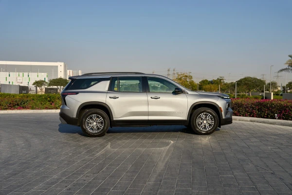 Серый Chevrolet Traverse Photo 8