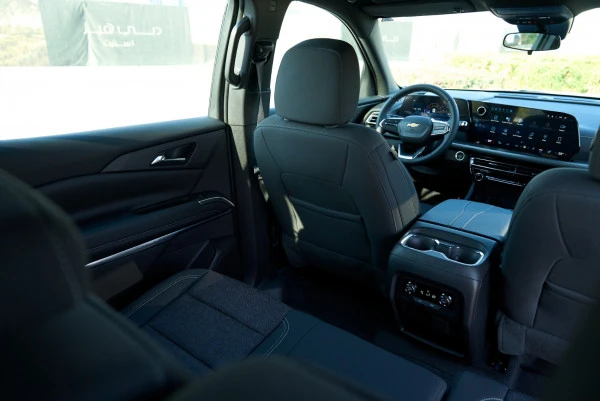 Серый Chevrolet Traverse Photo 15