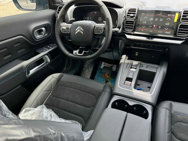 White Citroen C5 Aircross Photo 3