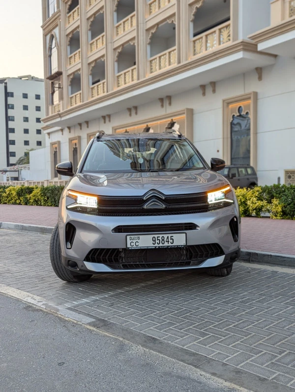 Grey Citroen C5 Aircross Photo 4