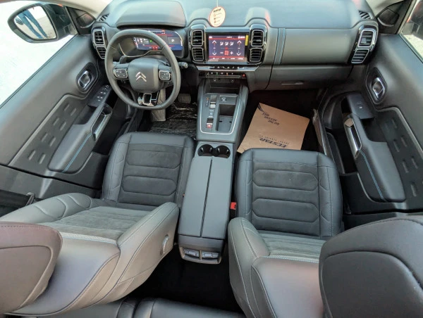 Grey Citroen C5 Aircross Photo 5