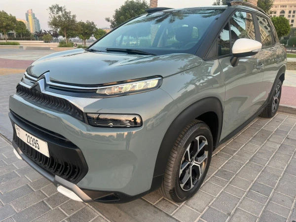 Grey Citroen C3 Aircross Photo 3