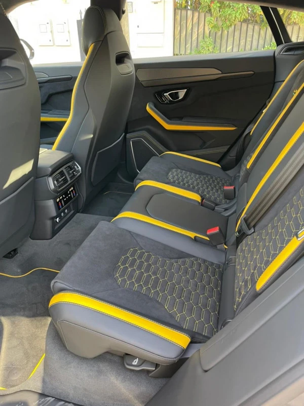 Серый Lamborghini Urus Capsule Photo 4