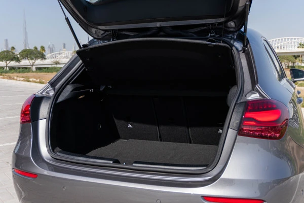Grey Mercedes A180 Photo 14
