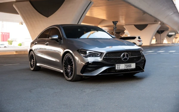 Grey Mercedes CLA200 Photo 4