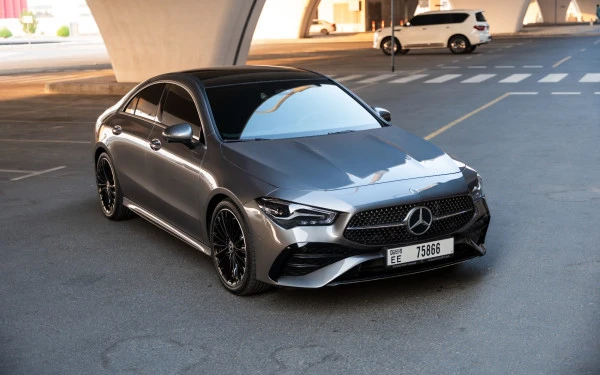Grey Mercedes CLA200 Photo 8