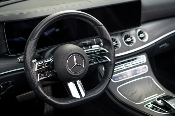 Grey Mercedes E200 Cabrio Photo 6