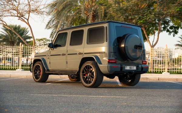 Grey Mercedes G63 AMG Photo 9