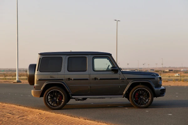 Grey Mercedes G63 AMG Photo 3