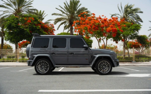 Grey Mercedes G63 AMG Photo 7