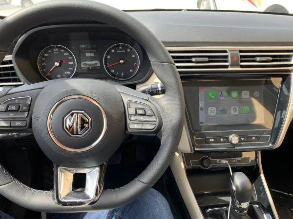 Grey MG5 Photo 2